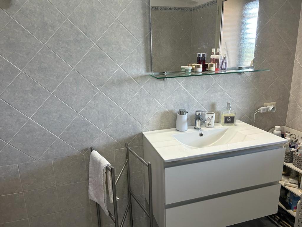 Nina Apartament Giardini Naxos Con Posto Auto ภายนอก รูปภาพ