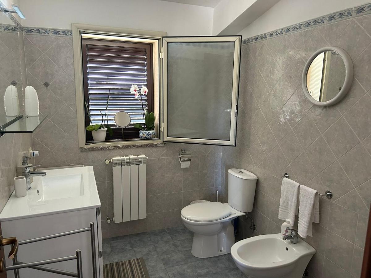 Nina Apartament Giardini Naxos Con Posto Auto ภายนอก รูปภาพ