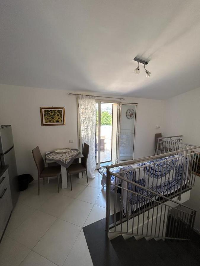 Nina Apartament Giardini Naxos Con Posto Auto ภายนอก รูปภาพ